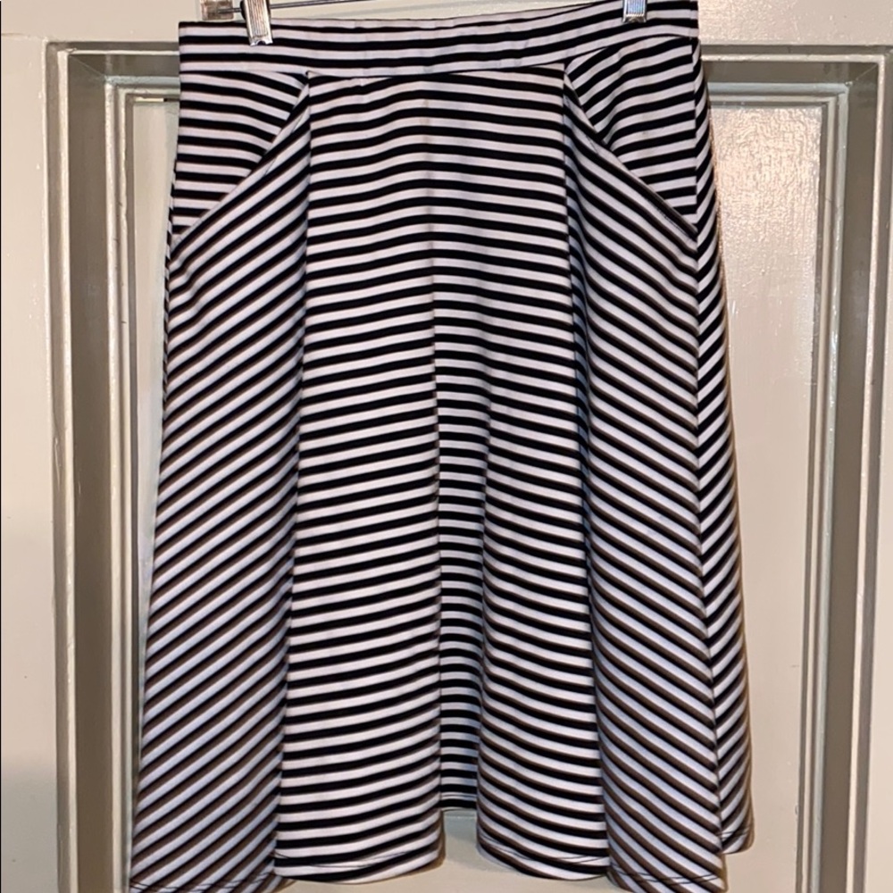 Bobeau skirt with pockets